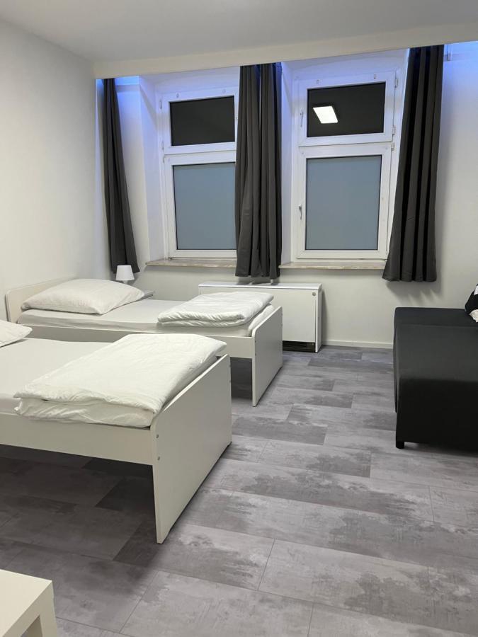 Freshly Renovated City Apartments Essen Kitchen Wifi Near Duesseldorf Airport Exterior photo
